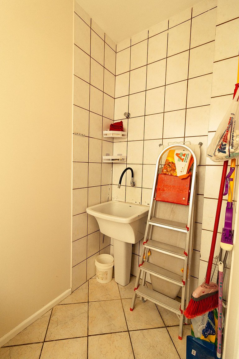 Apartamento, Ar, Churrasqueira a 700m mar - REB101