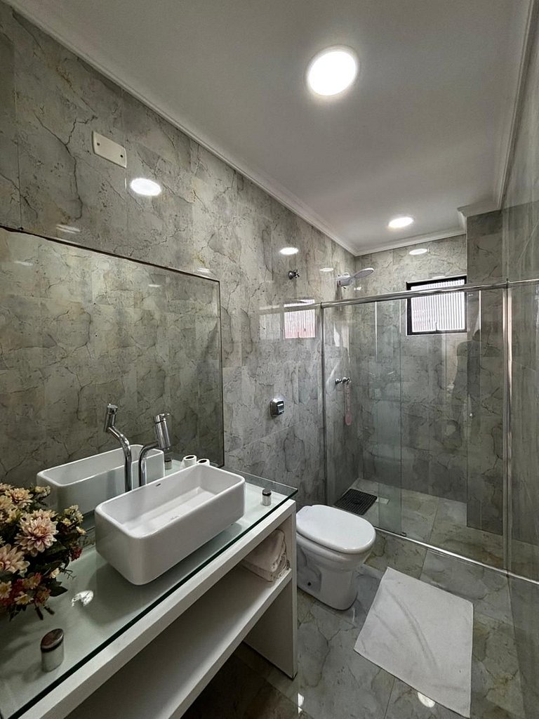 4 quartos quadra mar, Edif. Transamérica - TRA1100