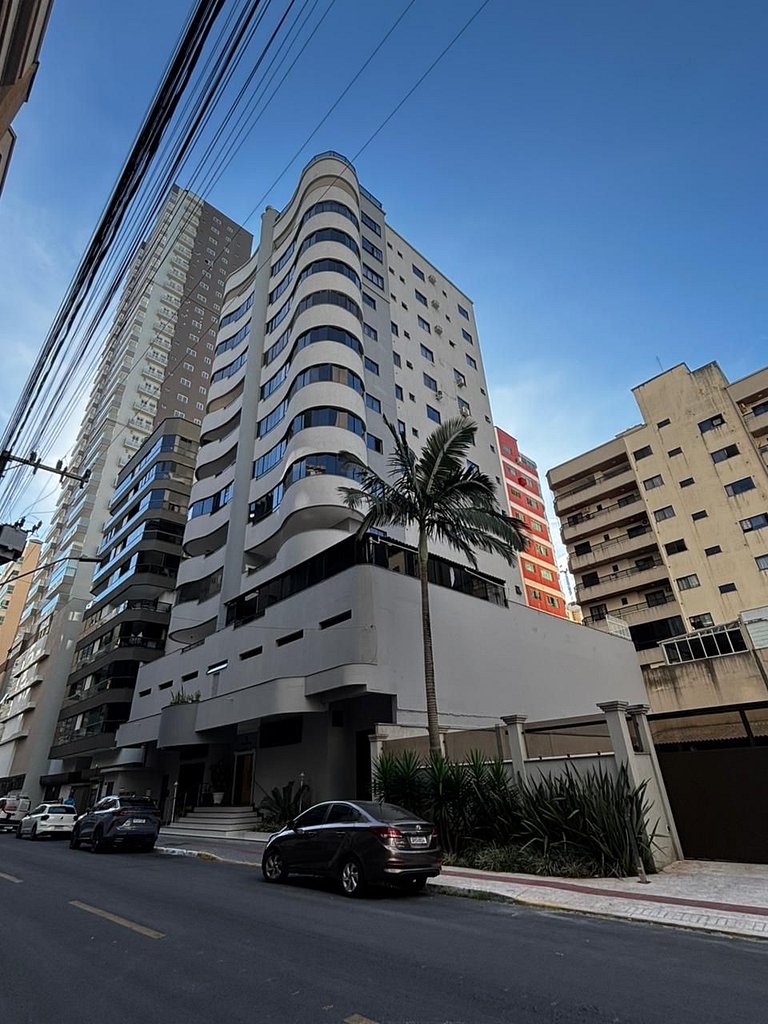 4 quartos quadra mar, Edif. Transamérica - TRA1100