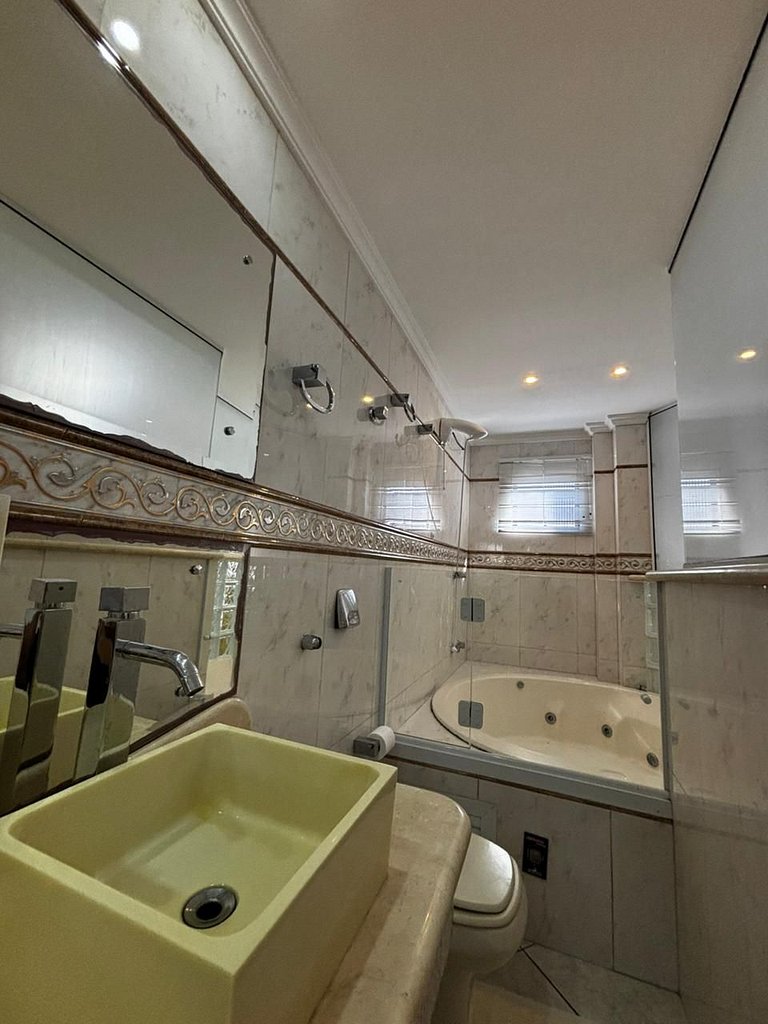 4 quartos quadra mar, Edif. Transamérica - TRA1100