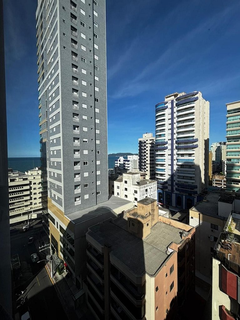 4 quartos quadra mar, Edif. Transamérica - TRA1100