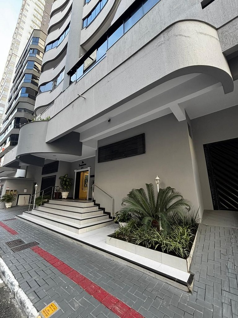 4 quartos quadra mar, Edif. Transamérica - TRA1100