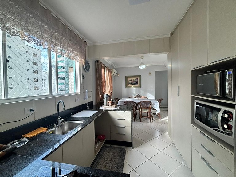 Apartamento com churrasqueira centro BC - TRIX701