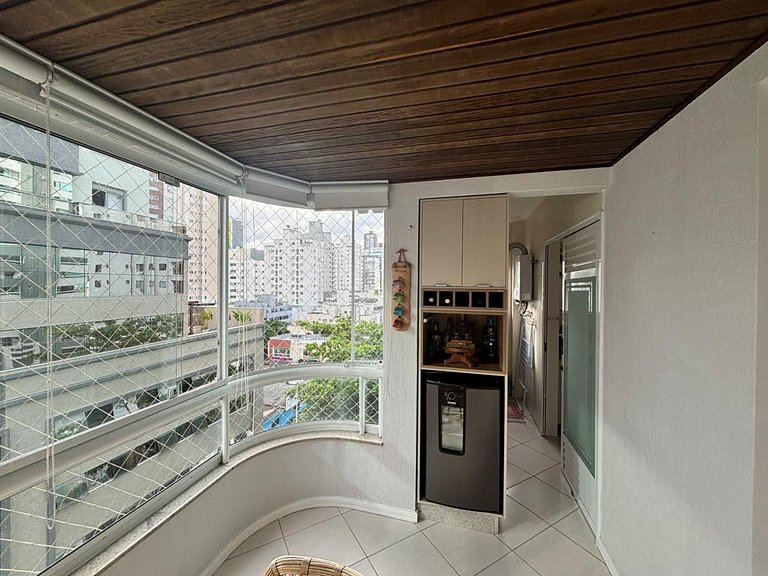 Apartamento com churrasqueira centro BC - TRIX701