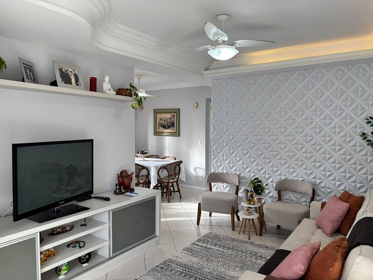 Apartamento com churrasqueira centro BC - TRIX701