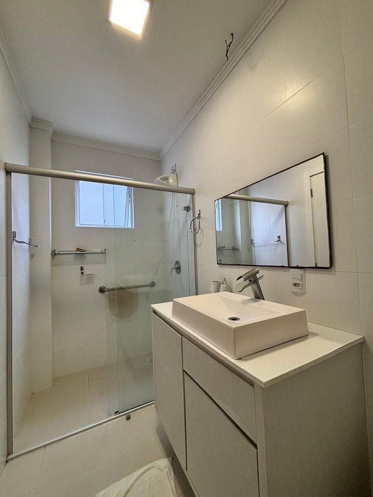 4 suites, área gourmet, meia praia - SOL1001