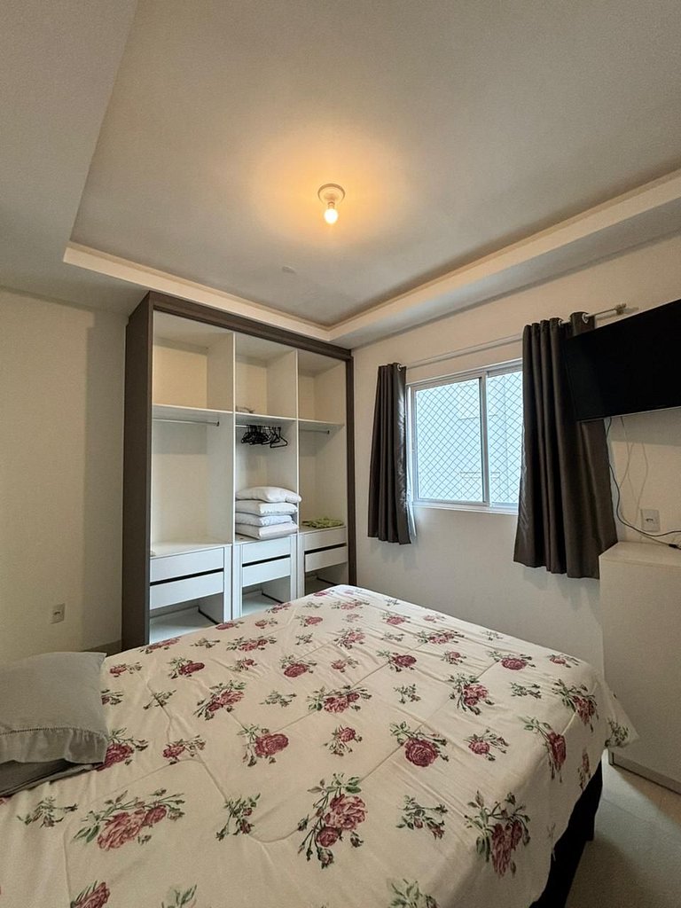 4 suites, área gourmet, meia praia - SOL1001