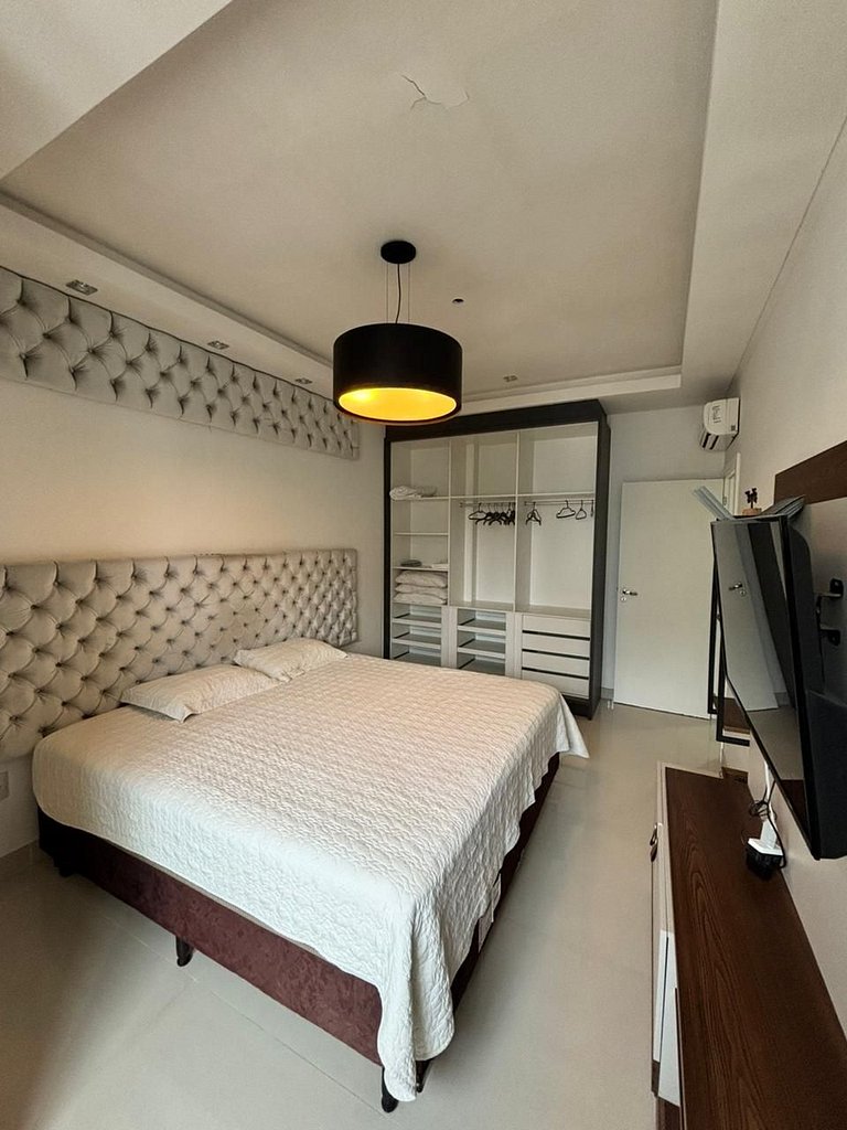 4 suites, área gourmet, meia praia - SOL1001