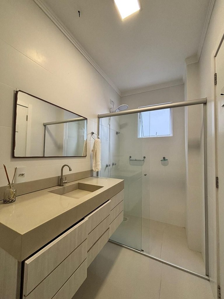 4 suites, área gourmet, meia praia - SOL1001