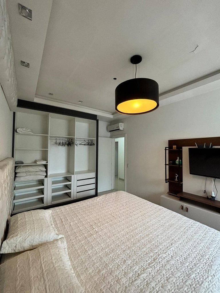 4 suites, área gourmet, meia praia - SOL1001