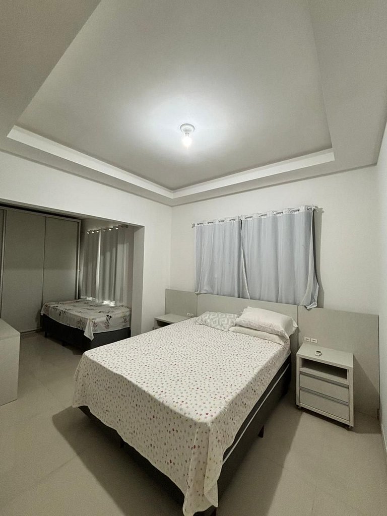 4 suites, área gourmet, meia praia - SOL1001