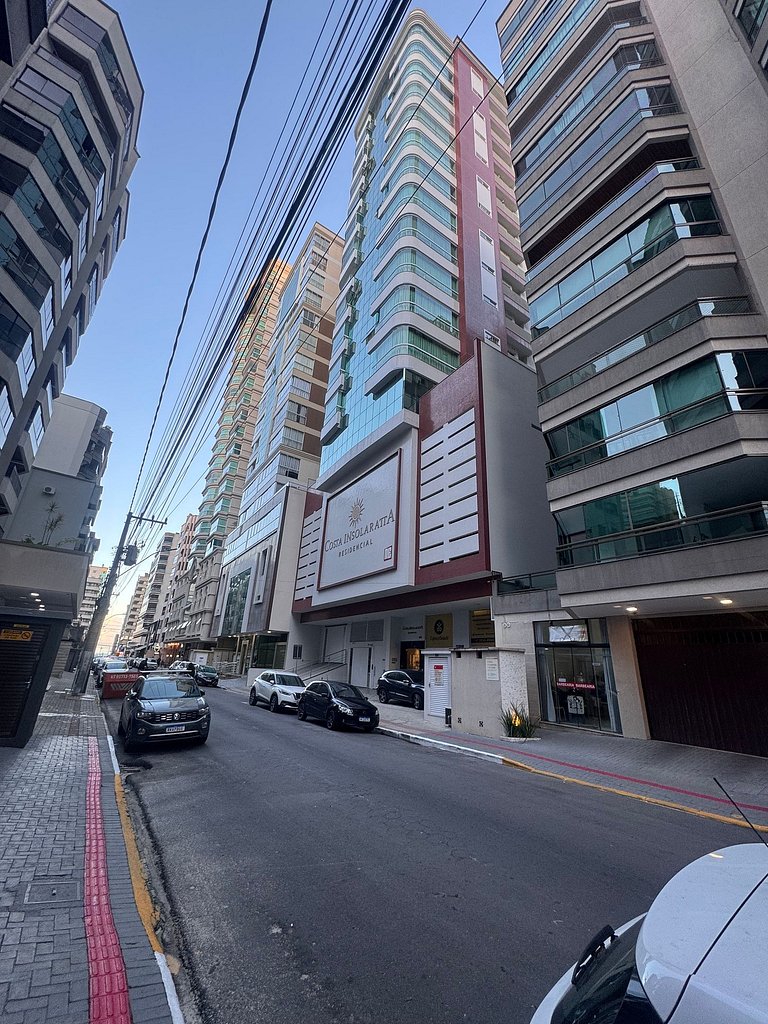 4 suites, área gourmet, meia praia - SOL1001