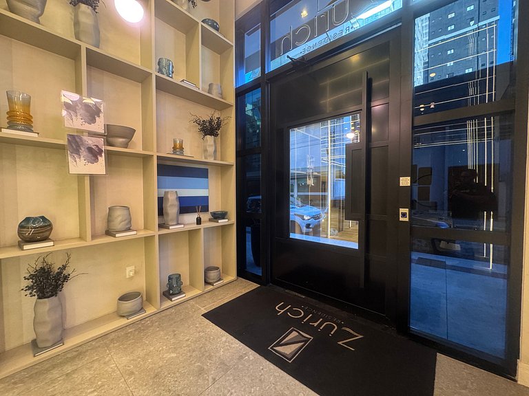 Apto. luxo, 3dorm, meia praia 300m mar - ZUR1204