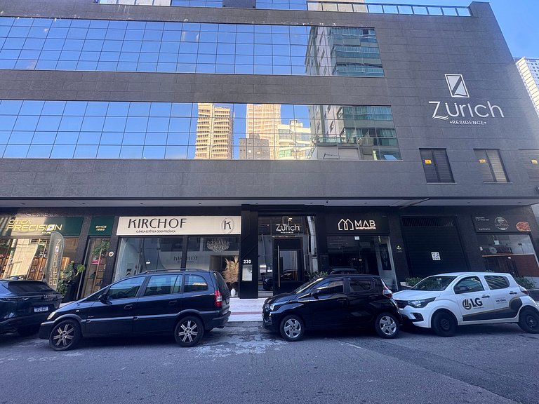 Apto. luxo, 3dorm, meia praia 300m mar - ZUR1204