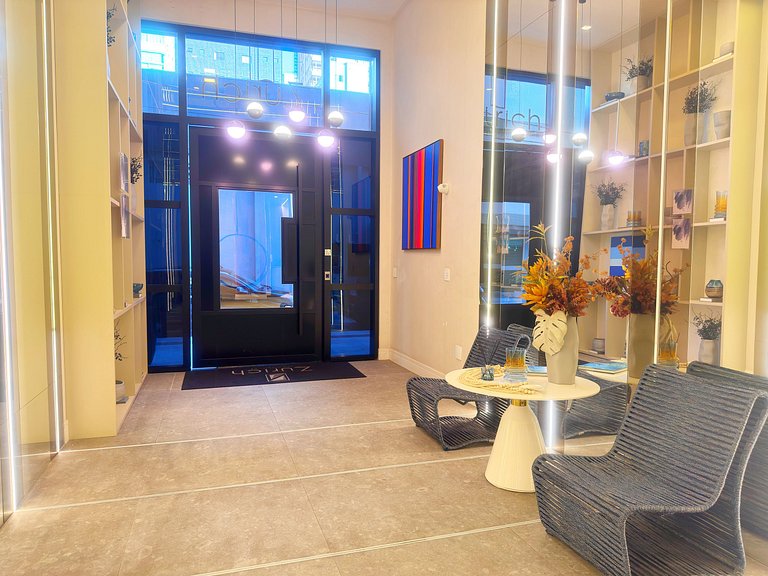 Apto. luxo, 3dorm, meia praia 300m mar - ZUR1204