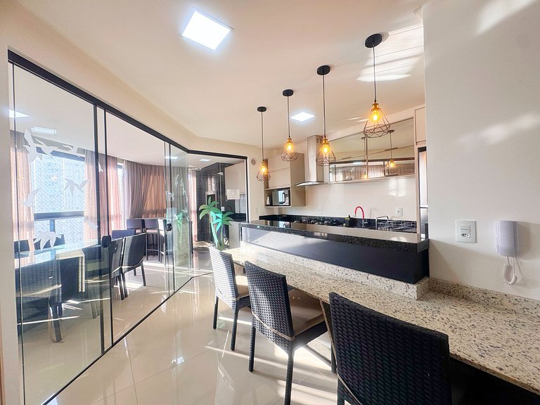 Apto. luxo, 3dorm, meia praia 300m mar - ZUR1204