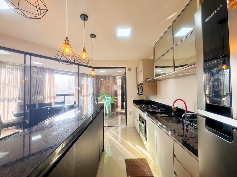 Apto. luxo, 3dorm, meia praia 300m mar - ZUR1204