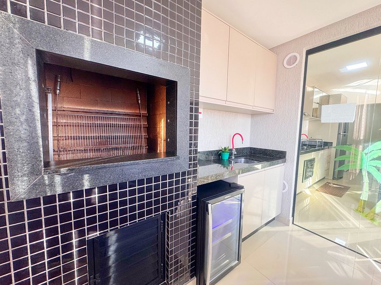 Apto. luxo, 3dorm, meia praia 300m mar - ZUR1204