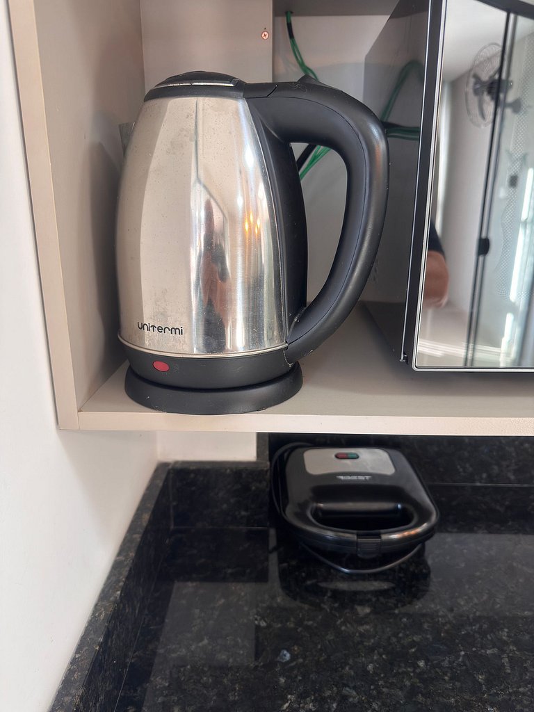 Apto. luxo, 3dorm, meia praia 300m mar - ZUR1204