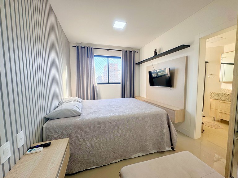 Apto. luxo, 3dorm, meia praia 300m mar - ZUR1204