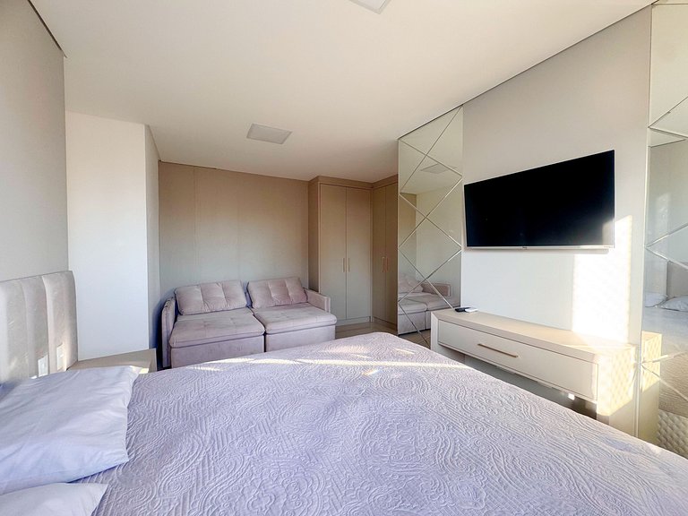 Apto. luxo, 3dorm, meia praia 300m mar - ZUR1204