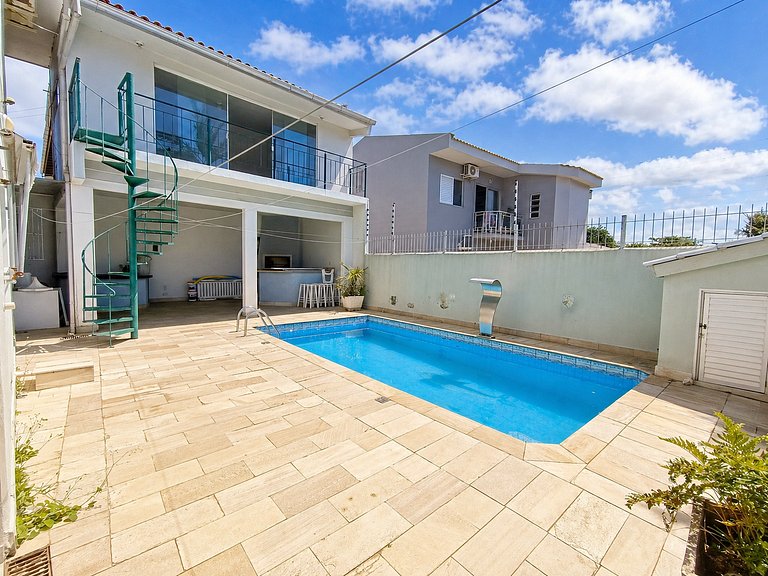 Casa na praia dos Ingleses, 5 dorm, piscina -ALE90