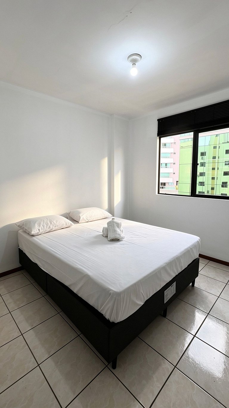 Apto. 2dorm, centro BC, 500m mar - AND402