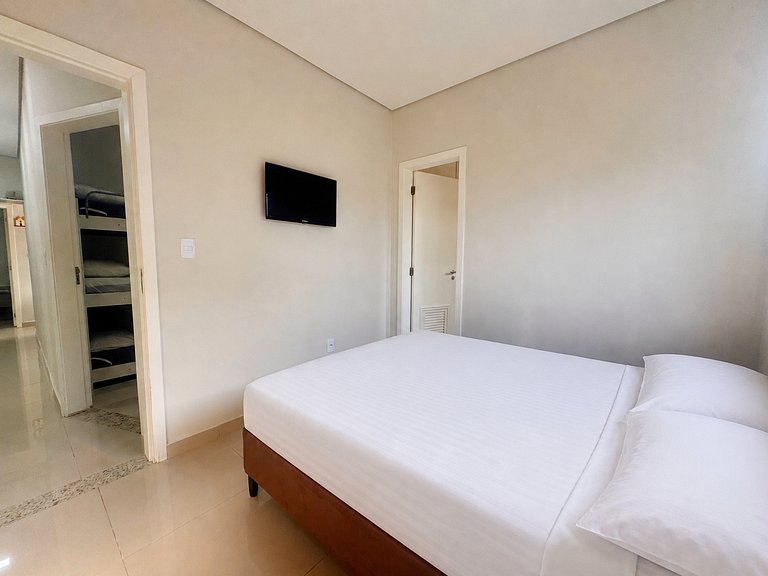 Casa 14 pessoas, Ar em todos os quartos - VIS386