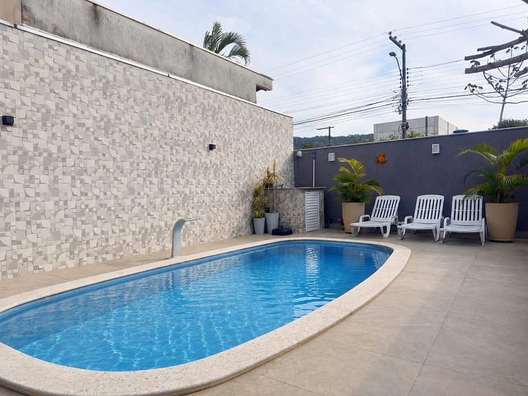 Casa 14 pessoas, Ar em todos os quartos - VIS386