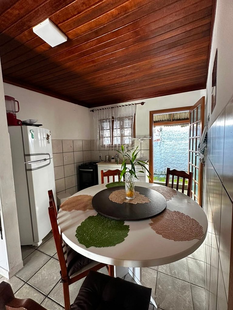 Casa 6 pessoas com ar condicionado- MMA60